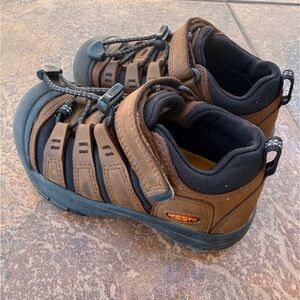 Keen Brown and Black Boy’s Outdoor Sandal-Sneaker